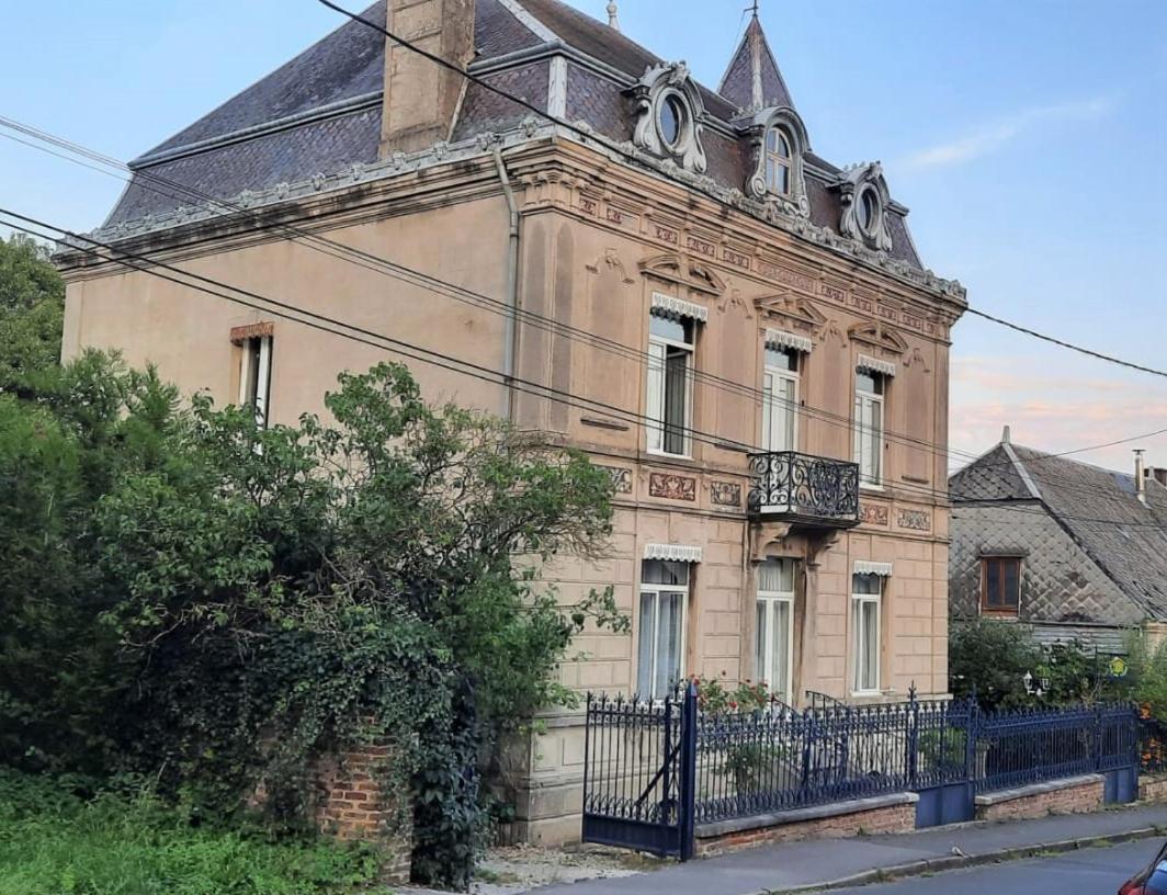 Le Petit Chateau 생미셸 외부 사진